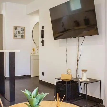 Le Captain Lodge Annecy Buitenkant foto